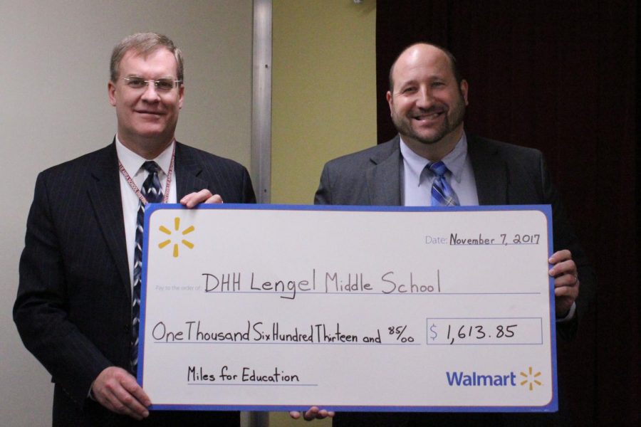 D.H.H. Lengel receives award from Walmart