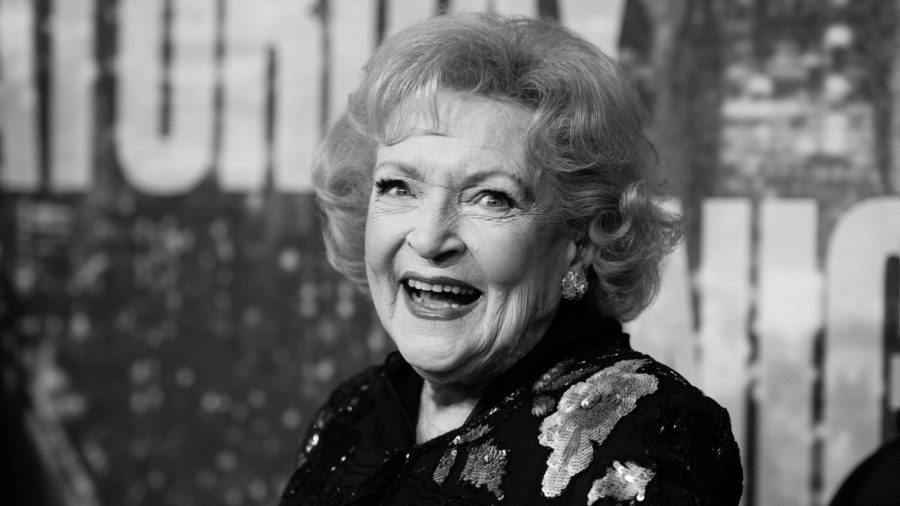 Betty+White%E2%80%99s+legacy+will+forever+be+remembered.+She+was+an+extremely+popular+star+in+the+entertainment+industry%2C+entertaining+fans+with+her+comedic+ways.+%E2%80%9CShe+was+an+inspiration+to+many%2C+and+I%E2%80%99m+personally+going+to+miss+her%2C%E2%80%9D+said+junior+Robert+OmahaBoy